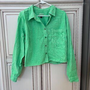 Green Universal Threads Cropped Button Up
